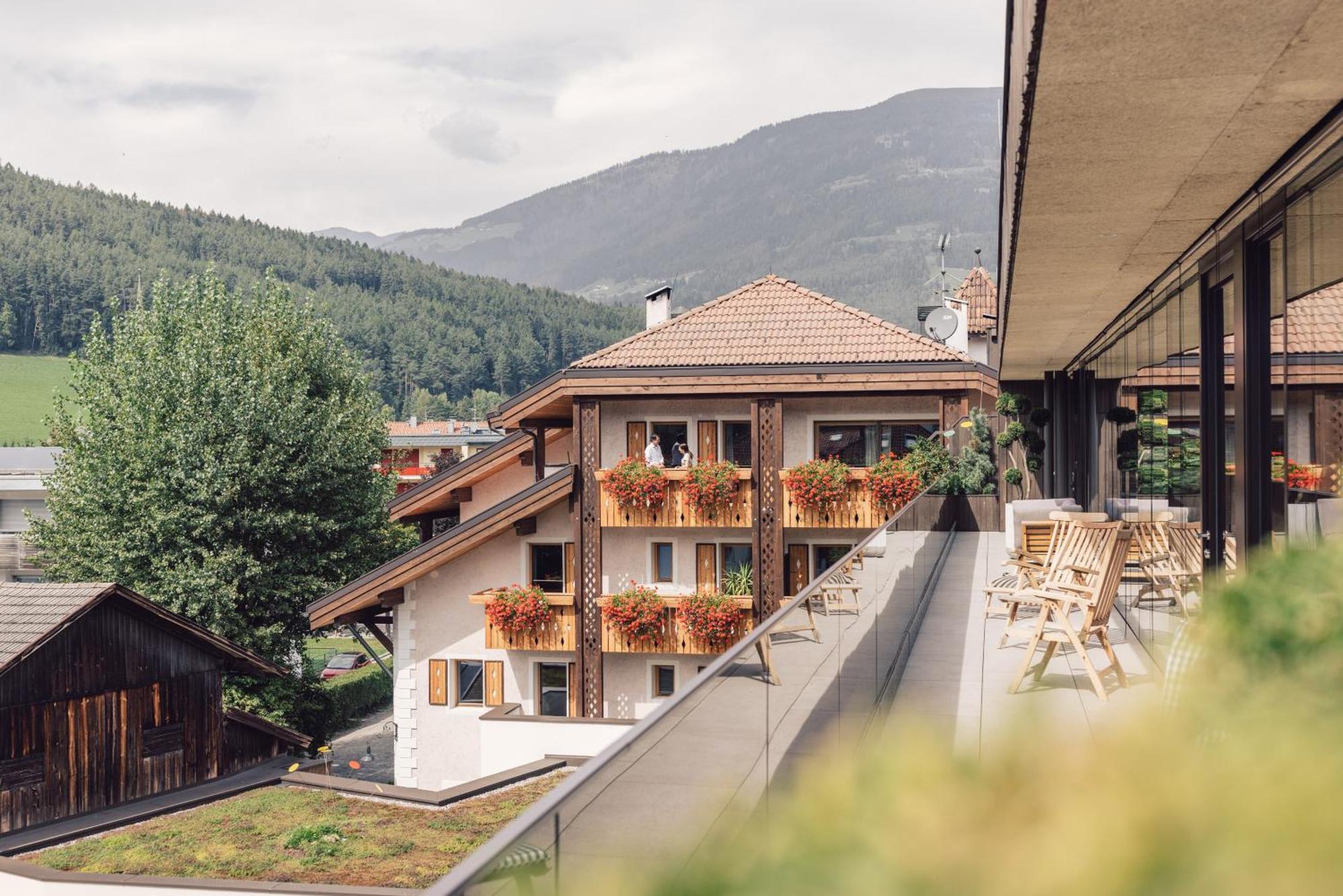 Hotel Restaurant Langgenhof Bruneck Exterior foto