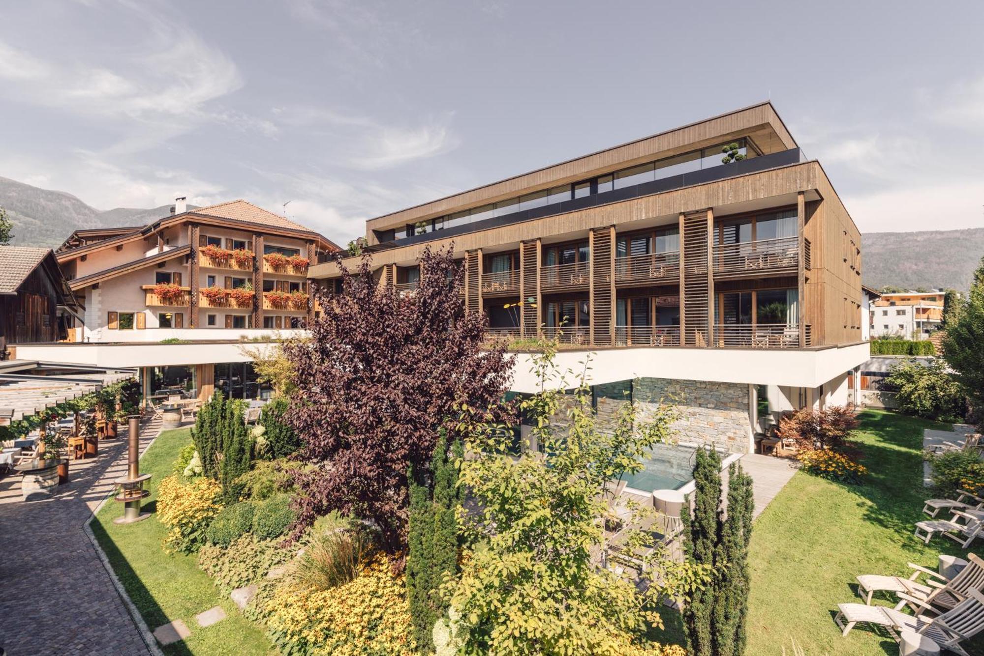 Hotel Restaurant Langgenhof Bruneck Exterior foto